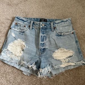 Abercrombie & Fitch size 4